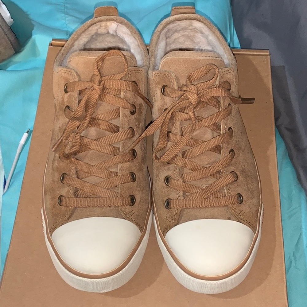 Ugg Chestnut Sneakers Sz 8